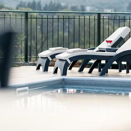 Castelia Luxury ヴィラ *