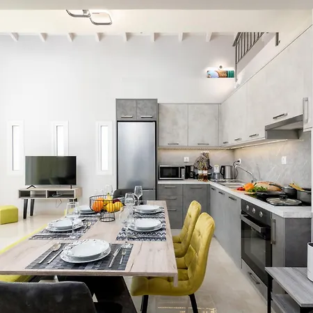 ヴィラ Castelia Luxury *