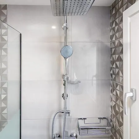 ヴィラ Castelia Luxury *