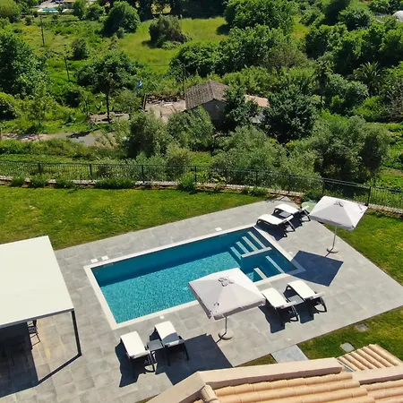 Castelia Luxury *