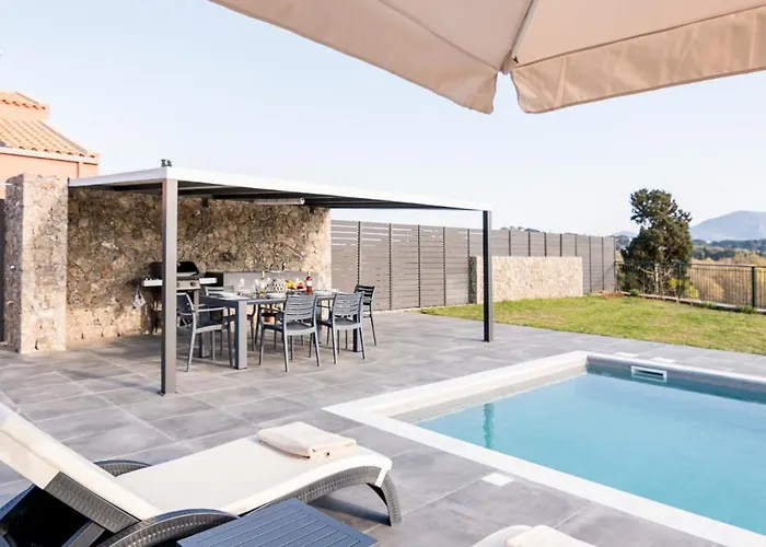 Castelia Luxury * Ágios Ioánnis