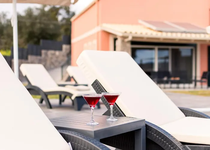 Castelia Luxury Villa